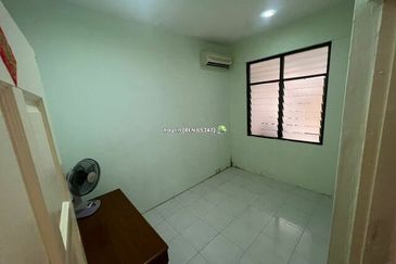 Single Storey Terrace Intermediate at Setia Raja Stutong for sale