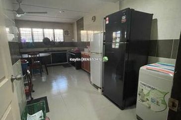 Beverly Garden, Siburan