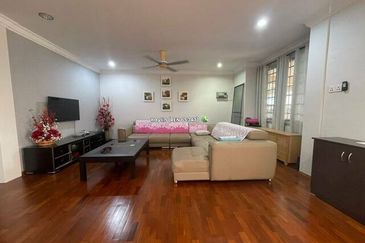 Beverly Garden, Siburan