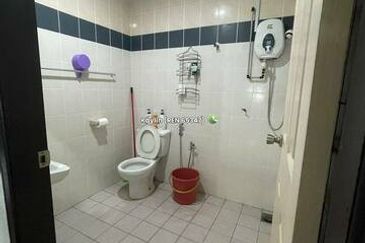 Beverly Garden, Siburan