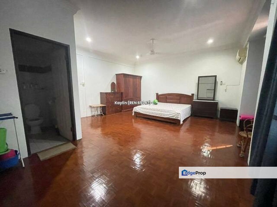 Double Storey Terrace Intermediate at Beverly Garden, Siburan (13th Mile) for sale, , 