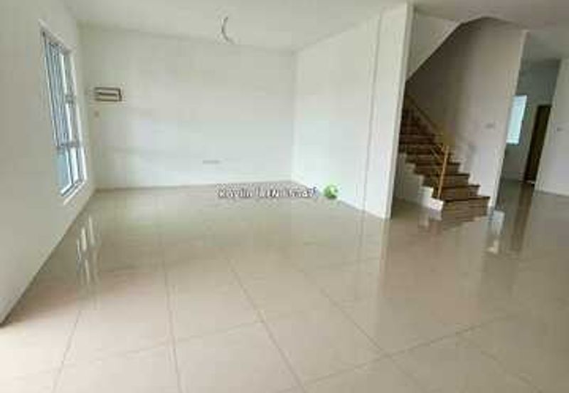 Double Storey Terrace at Jalan APT Samarahan open for sale