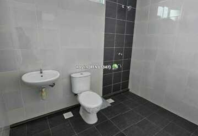 Double Storey Terrace at Jalan APT Samarahan open for sale