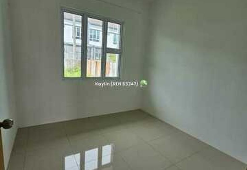 Double Storey Terrace at Jalan APT Samarahan open for sale