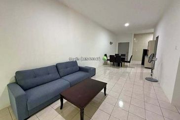 Pine Square brand new unit at SP Lodge Batu Kawa for rent