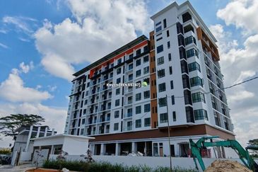 3 bedrooms at Stampin Tengah Lot 16 open for booking