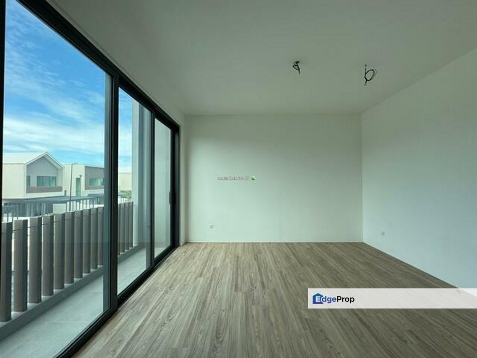 SÓL Estate Duplex, 2 Storey Bespoke Semi-Detached (Batu Kawa) for sale, , 