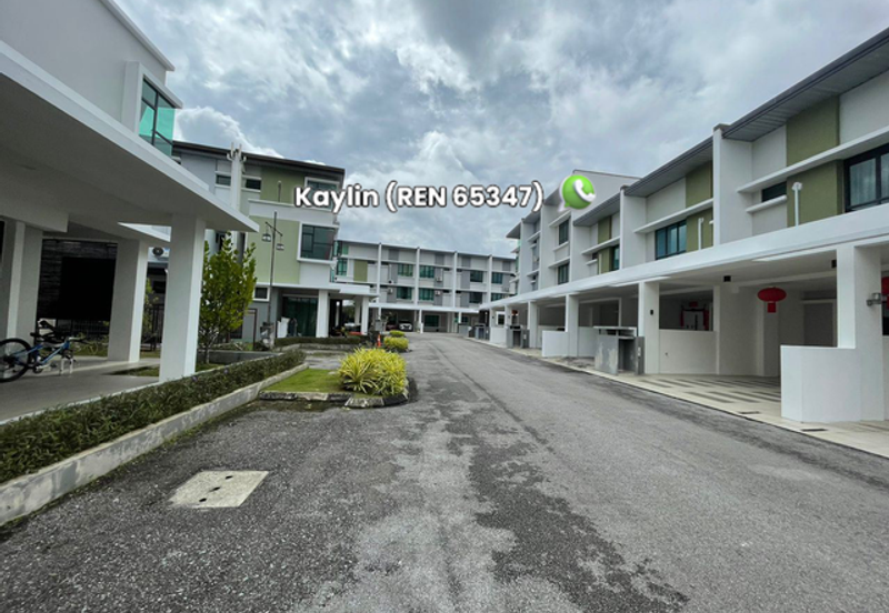 Brand New 3 Storey intermediate at Aurora Height Moyan for Sale