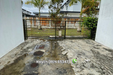 Brand New 3 Storey intermediate at Aurora Height Moyan for Sale