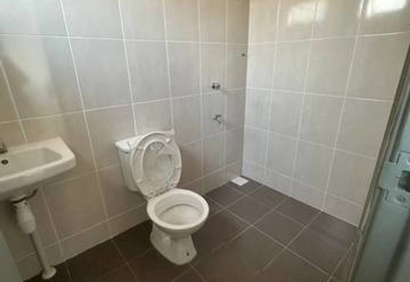 Kensho Upper Unit Townhouse at Batu kawah for Sale