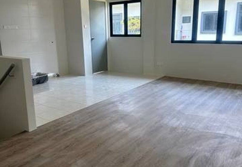 Kensho Upper Unit Townhouse at Batu kawah for Sale