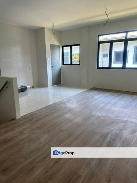 Kensho Upper Unit Townhouse at Batu kawah for Sale, Sarawak, Kuching