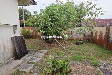 Single Storey Terrace Corner at Taman Harmoni, Muara Tuang for sale