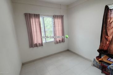 Single Storey Terrace Corner at Taman Harmoni, Muara Tuang for sale