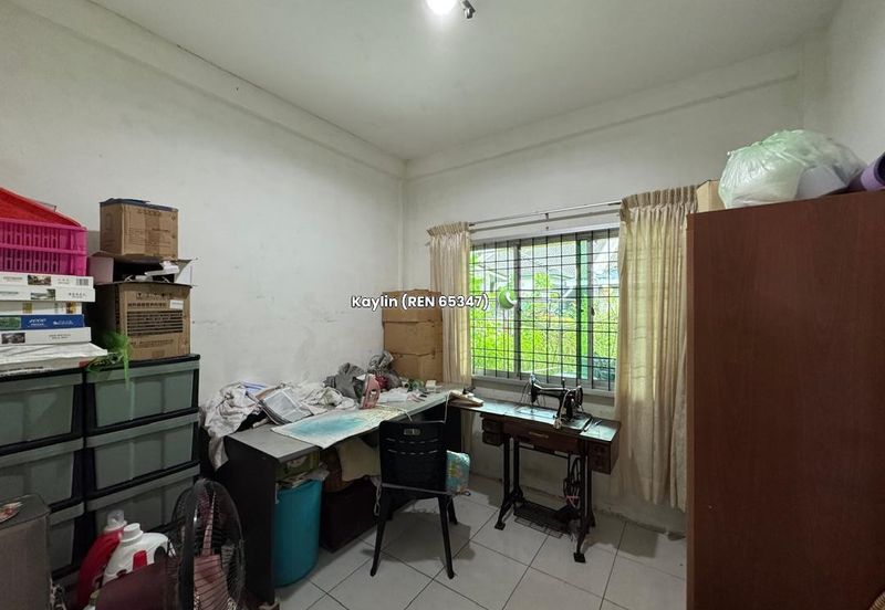 Single Storey Intermediate at 12th Mile Taman Poh Kwong for sale