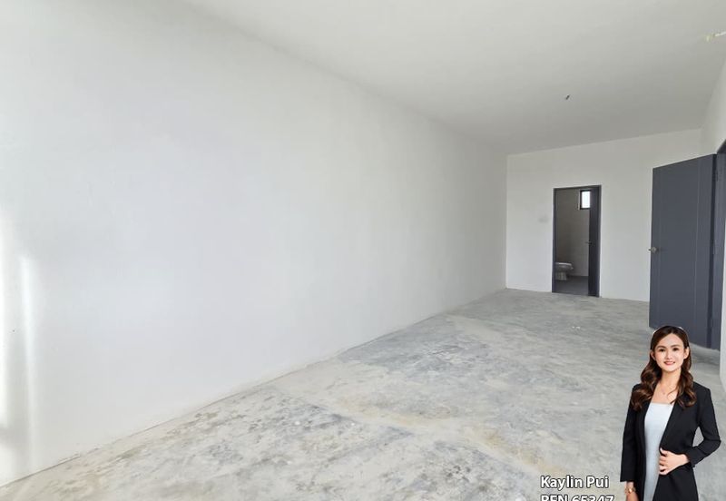 Super large unit of 2.5 Storey Terrace at Taman Depo Link (Phase 2) for Sale