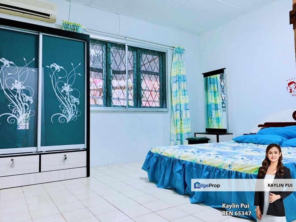 Double Storey Semi-Detached at prime area nearby vivacity for sale, Sarawak, Kuching
