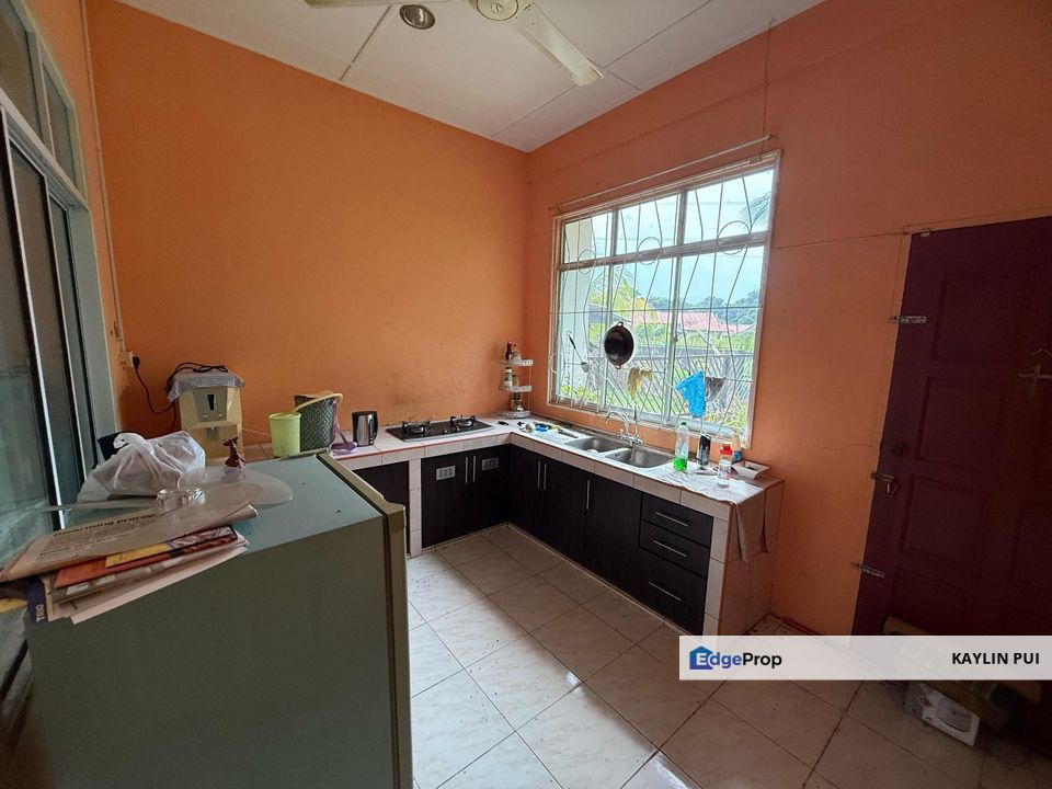 Single Storey Semi-Detached house at 13th Mile Beverly Garden Jalan Kuching - Serian for sale, Sarawak, Kota Samarahan