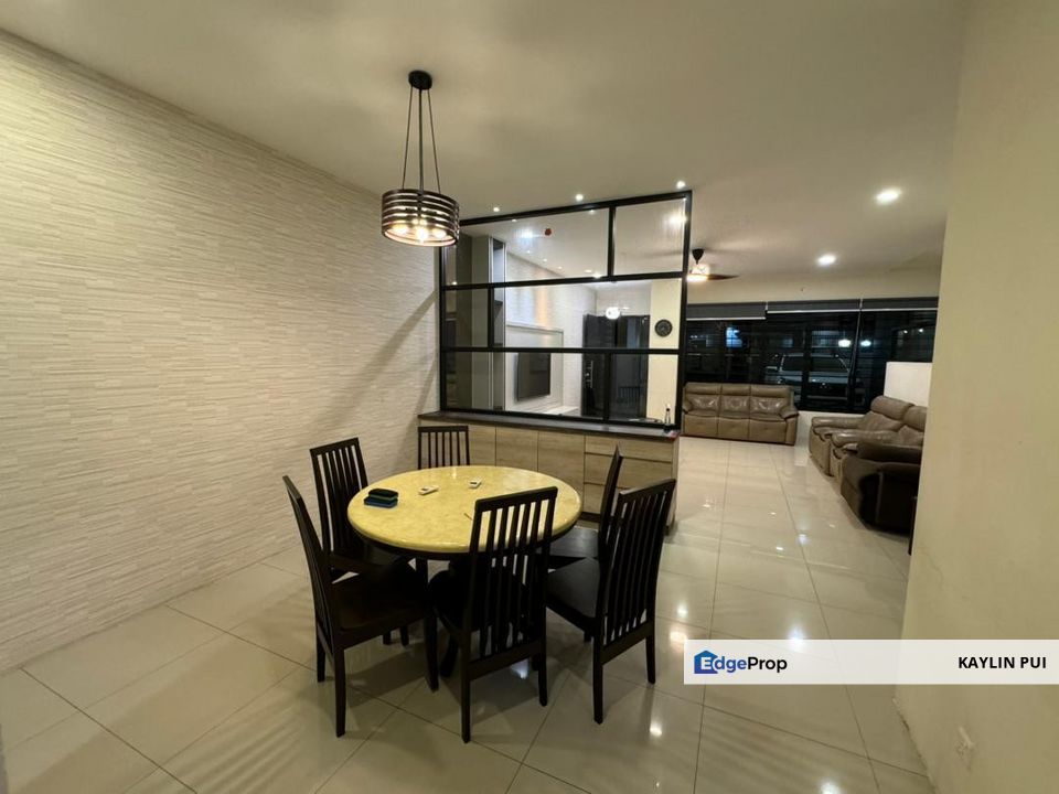 Double Storey Intermediate at City Mall batu kawa for sale, Sarawak, Kuching