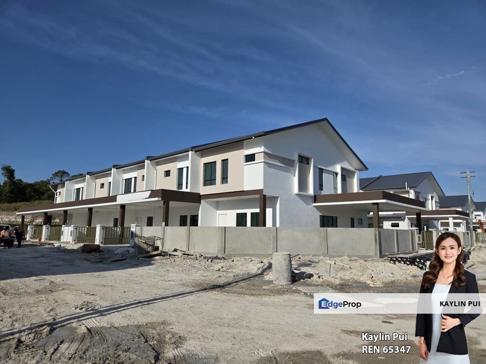Double Storey Terrace Intermediate at Lotak Villa 5, Stephen Yong open for booking, Sarawak, Kuching