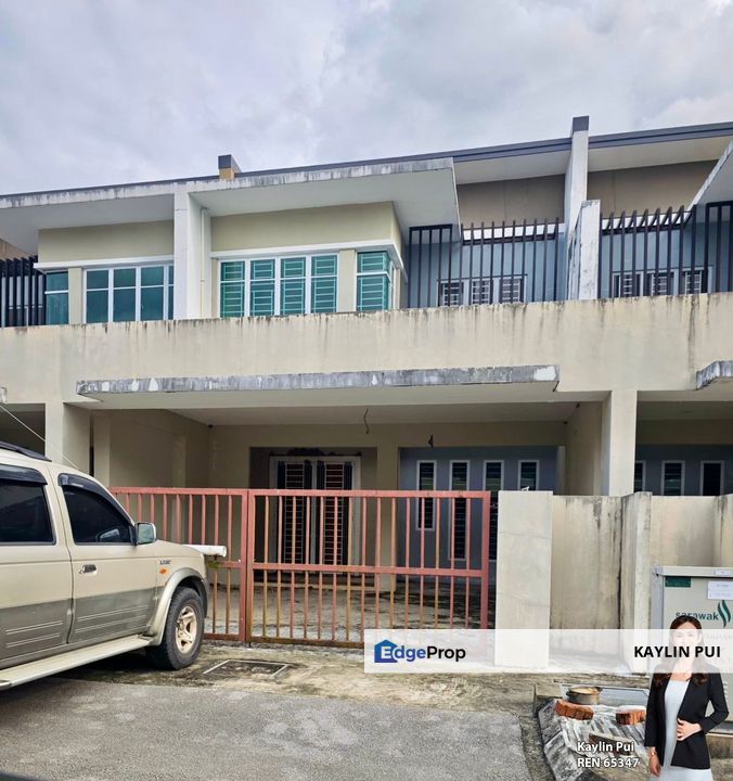 Double Storey Terrace Intermediate at 10th Mile Taman Impiana, Kuap for sale, Sarawak, Kota Samarahan