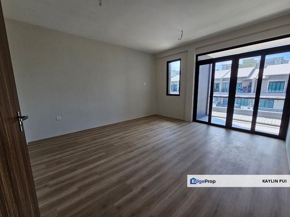 Brand New Gated Guarded Double Storey Terrace Intermediate at Pines Residence, Pine Square Batu Kawa for sale, Sarawak, Kuching