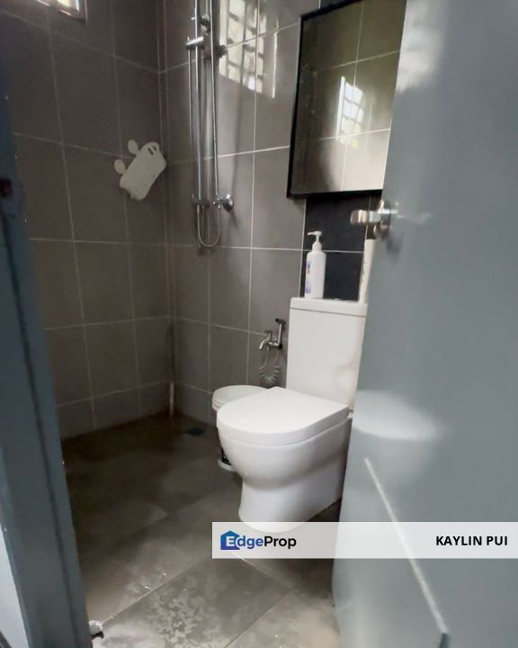 Detached Lot with Bungalow House at 10th Mile For Sale, Sarawak, Kuching