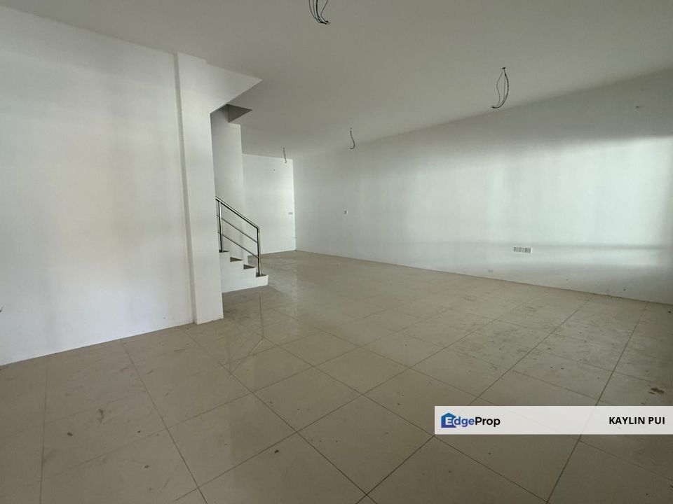 Brand New Double Storey Terrace Intermediate at 17th Mile Siburan for sale, Sarawak, Kuching