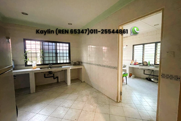 Double Storey Semi-Detached House at Green Road, Kuching (Prime Area)