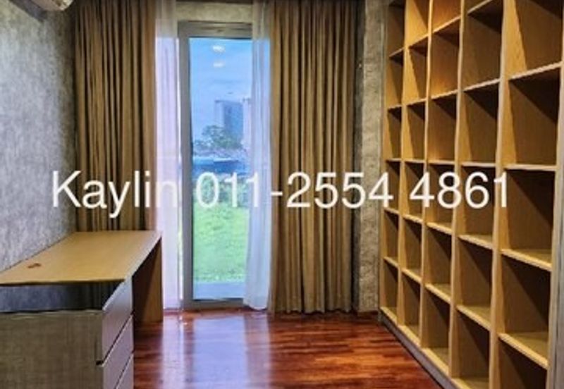 3-Storey Bungalow/Detached House at Windsor Estate for rent