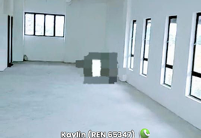 First Floor Intermediate/Corner Shoplot for Rent