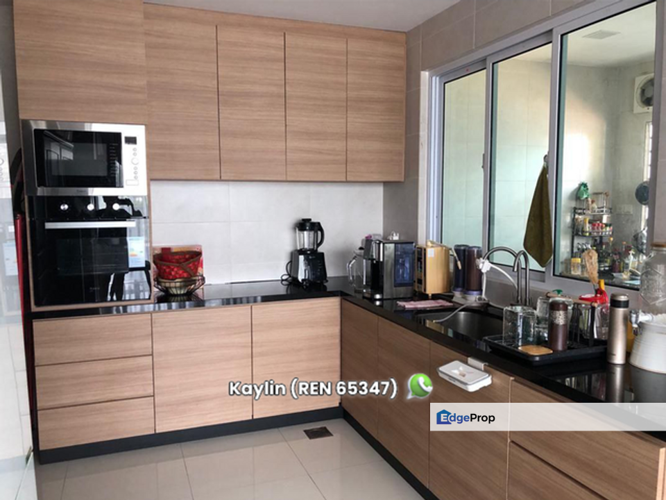 3 Storey Semi-Detached house at Stapok for Sale, , 