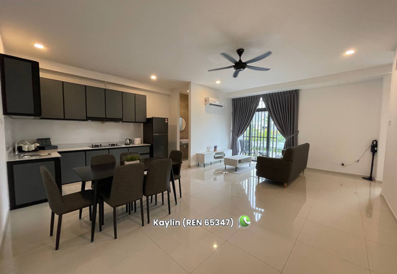 Alyvia brand new upper unit townhouse @ Northbank for rent