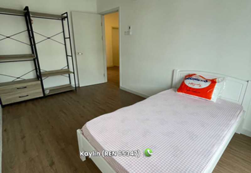 Alyvia brand new upper unit townhouse @ Northbank for rent