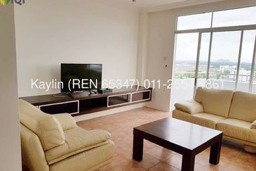 De Summit Condominium