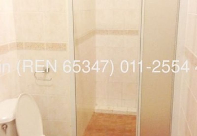 De Summit Condominium