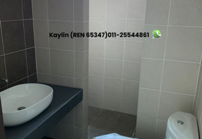 D'Belle Residence Corner Townhouse 2.5 storey Upper Unit for sale [Below Bank Value]