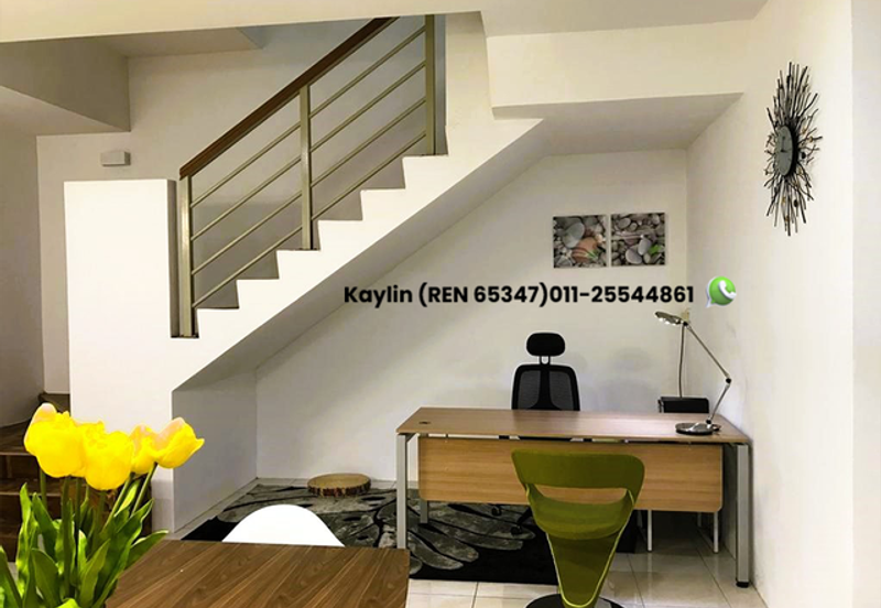 Double Storey Terrace intermediate Next to Vivacity (Jalan Wan Alwi) for sale 🏡 [Prime Location]