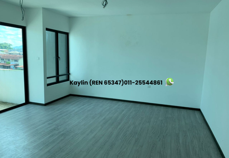 D'Belle Residence Corner Townhouse 2.5 storey Upper Unit for sale [Below Bank Value]