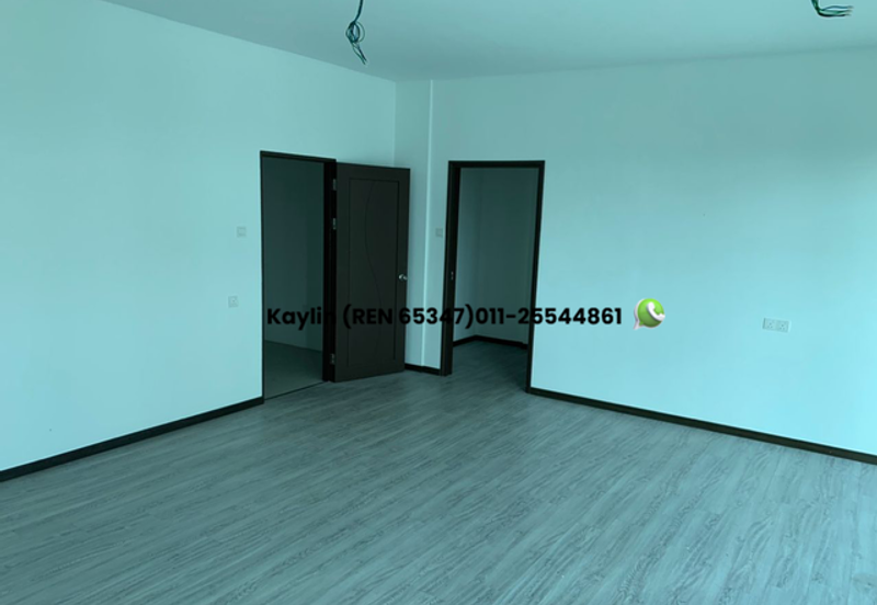 D'Belle Residence Corner Townhouse 2.5 storey Upper Unit for sale [Below Bank Value]