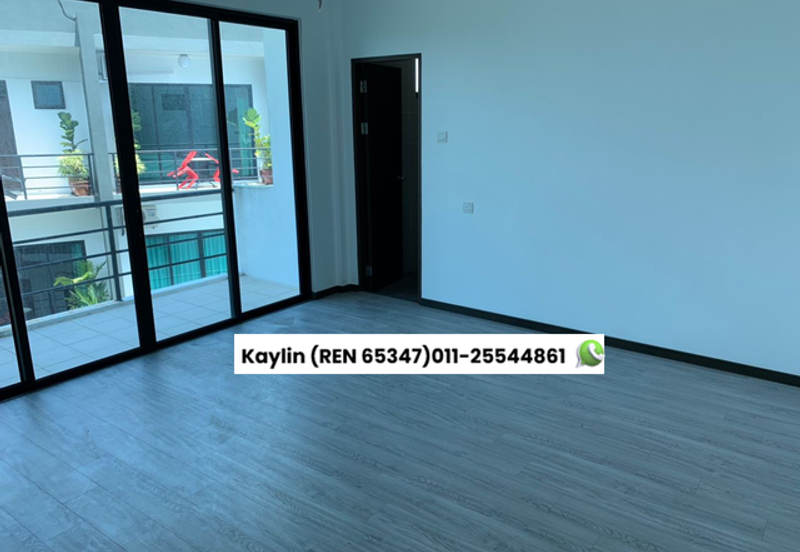 D'Belle Residence Corner Townhouse 2.5 storey Upper Unit for sale [Below Bank Value]