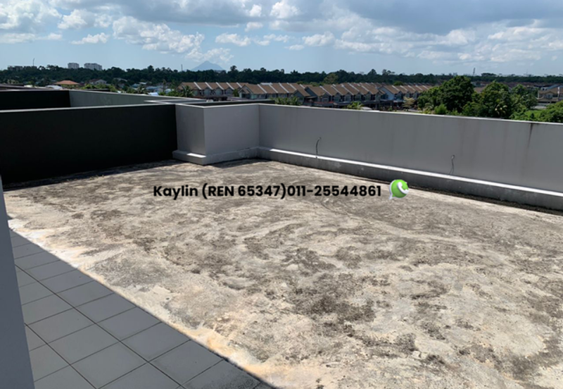 D'Belle Residence Corner Townhouse 2.5 storey Upper Unit for sale [Below Bank Value]