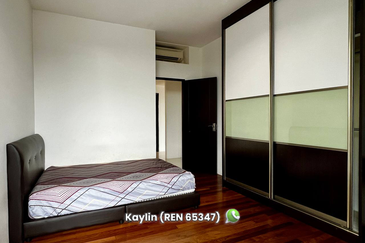 Corner & Large 3 bedrooms unit at Airport area (D'Infinia Condominium) for sale