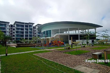 THE ORCHARD RESIDENCES