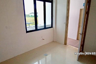 THE ORCHARD RESIDENCES