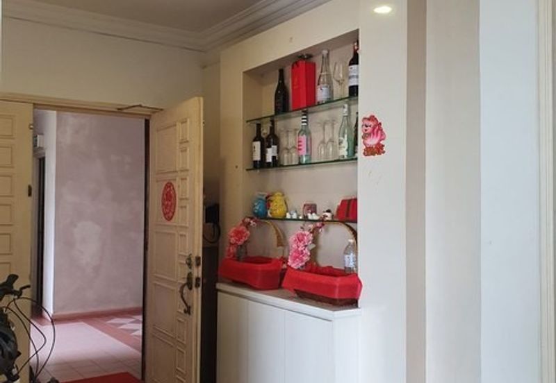 Village Grove Condominium