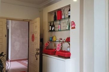 Village Grove Condominium