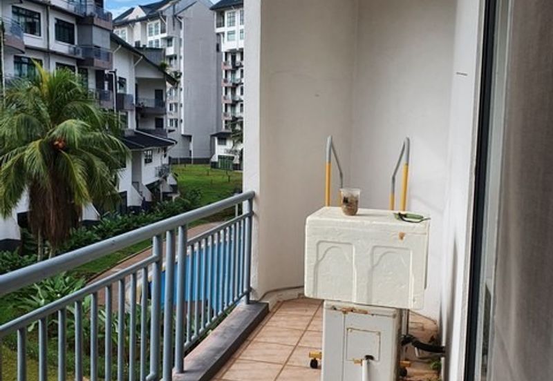 Village Grove Condominium