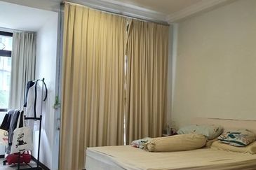 Village Grove Condominium