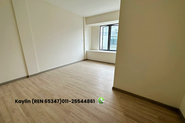 Double Storey Semi-Detached House at Green Gate Residence for sale